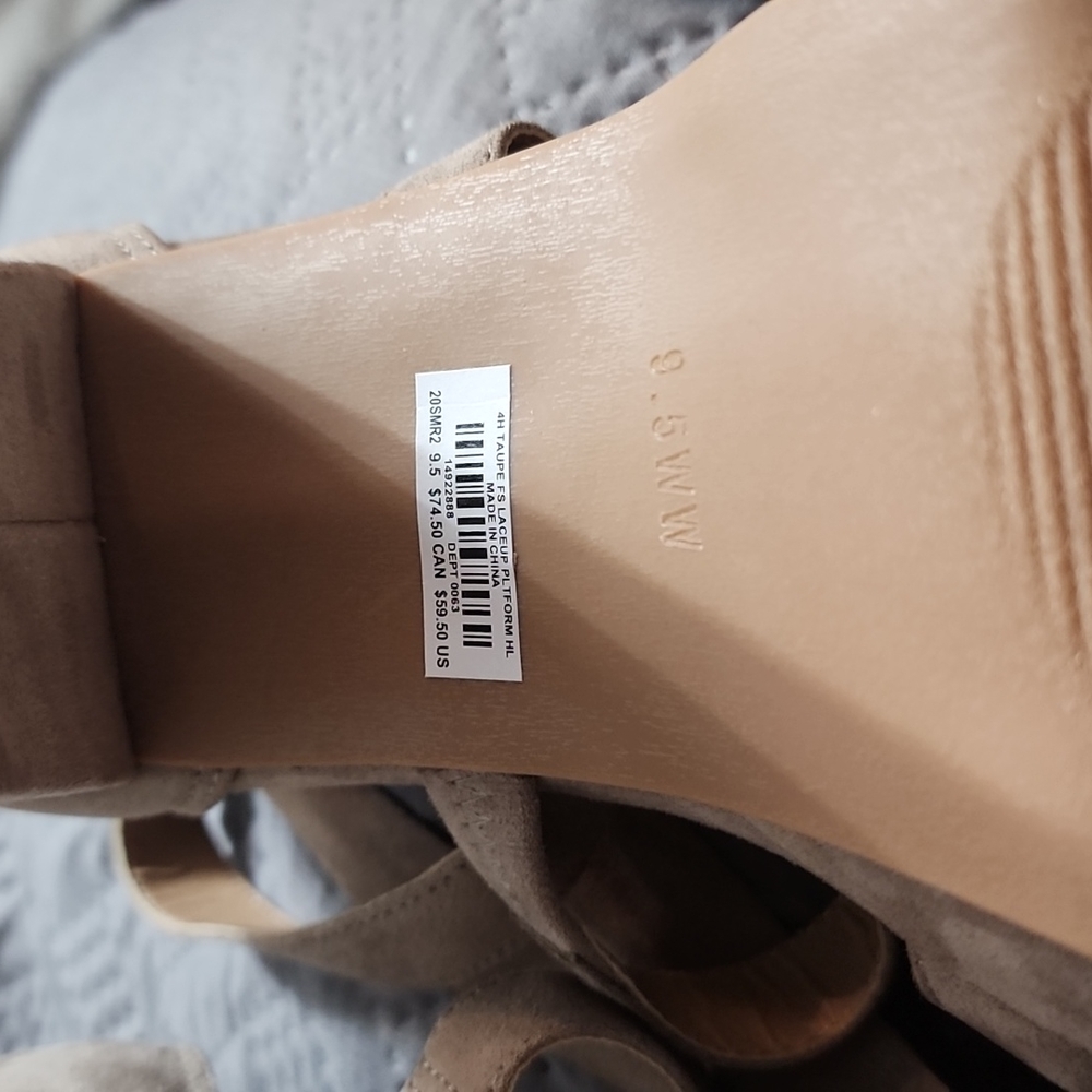 NWT Faux Suede Taupe Laceup Platform heels Torrid Sz 9.5 - Picture 6 of 8